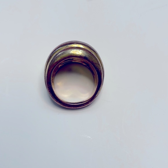 Coach Tricoloured Shell Ring, Size 6 - Picture 4 of 7